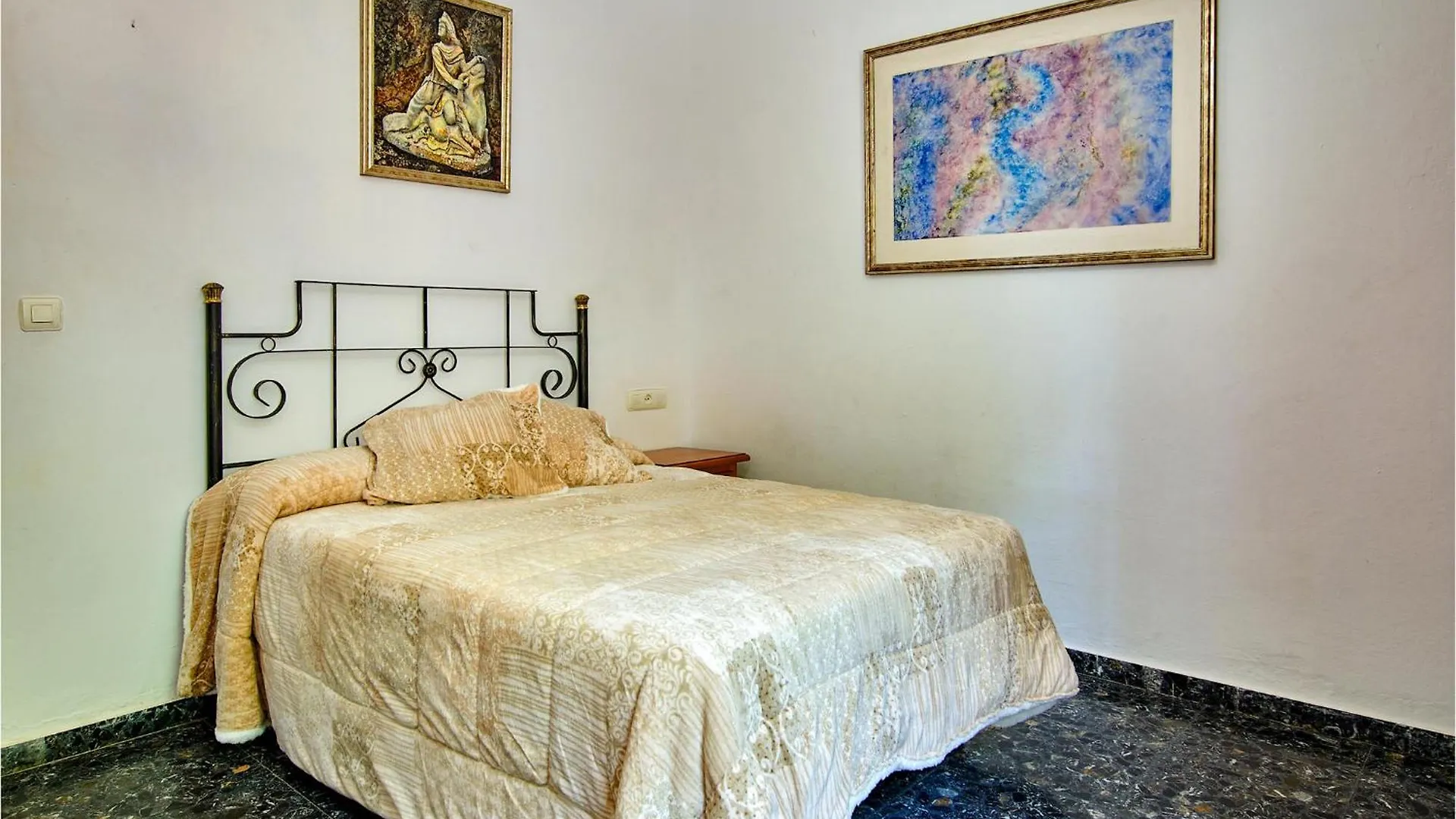 Cozy Home In Dona Mencia With Wifi Holiday home